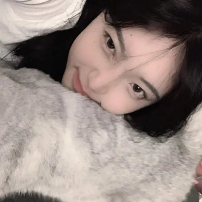 怪兽与女孩